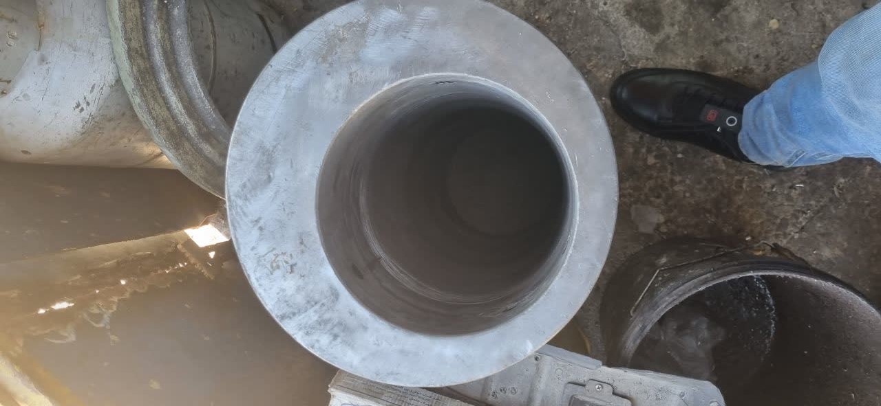 deep hole driling wiht molaiisanat company 11
